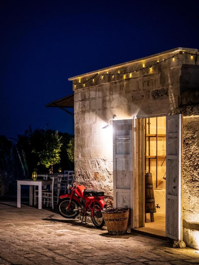 לצ'ה Masseria Paralupi מראה חיצוני תמונה